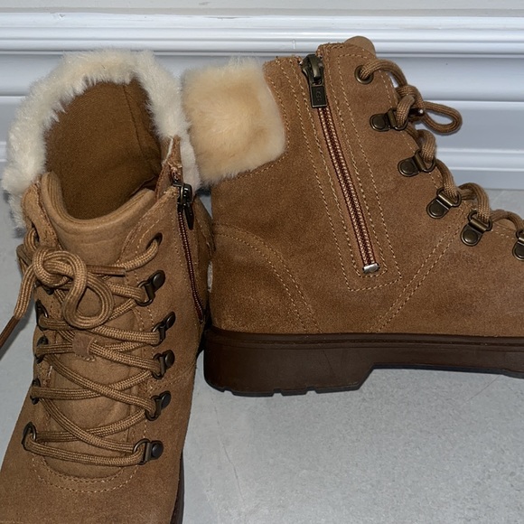 UGG AZELL HIKER WEATHER WATERPROOF WINTER BOOT - Picture 13 of 13